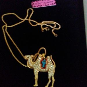 Camel necklace